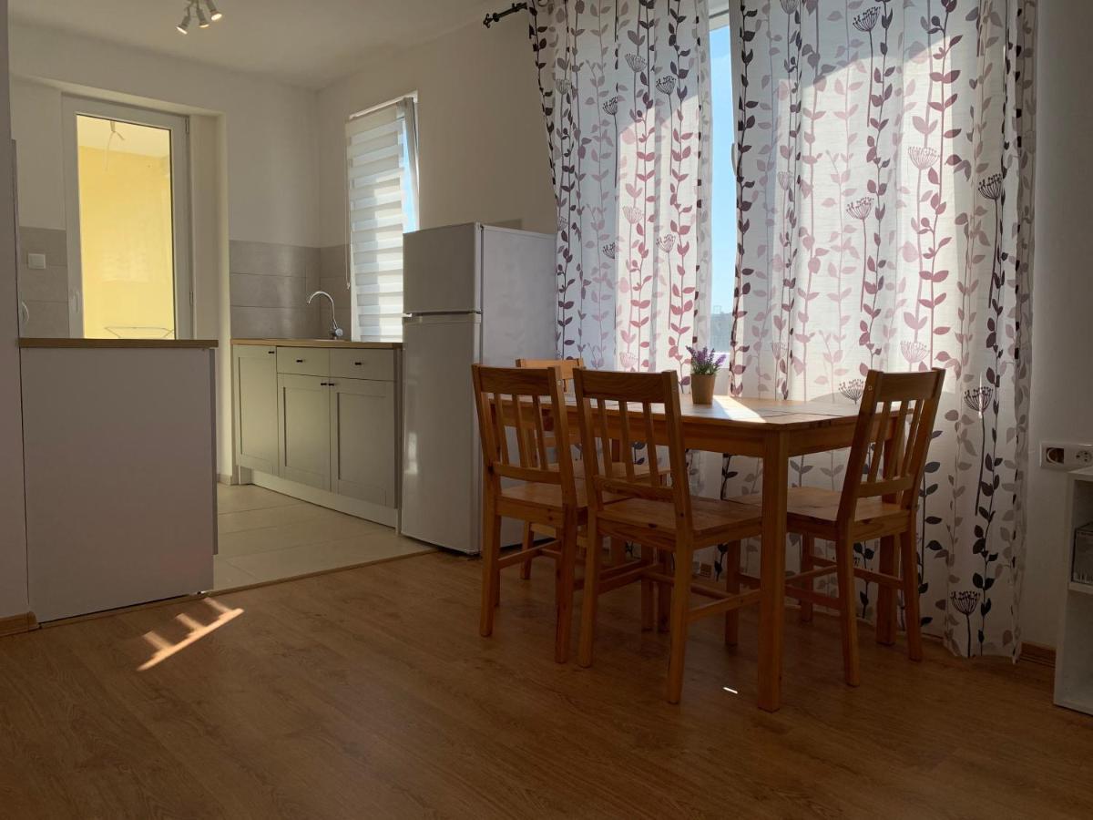 Byala Friendy Sea Apartaments Bagian luar foto