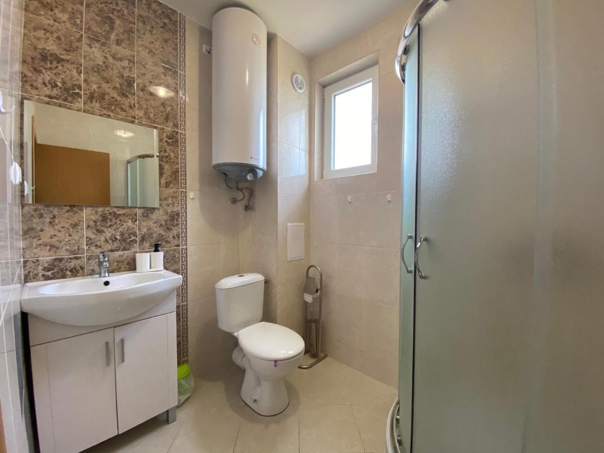 Byala Friendy Sea Apartaments Bagian luar foto