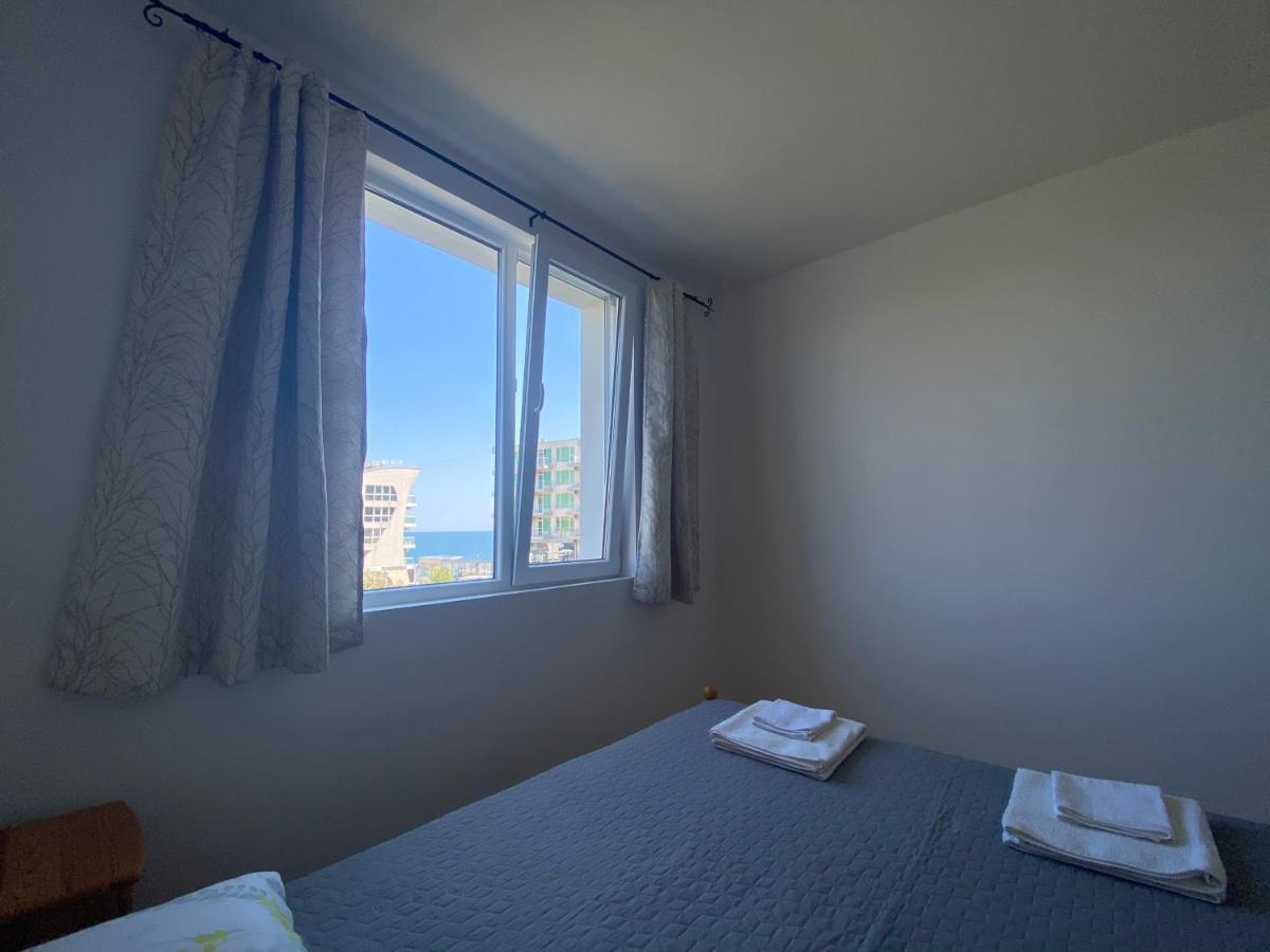 Byala Friendy Sea Apartaments Bagian luar foto